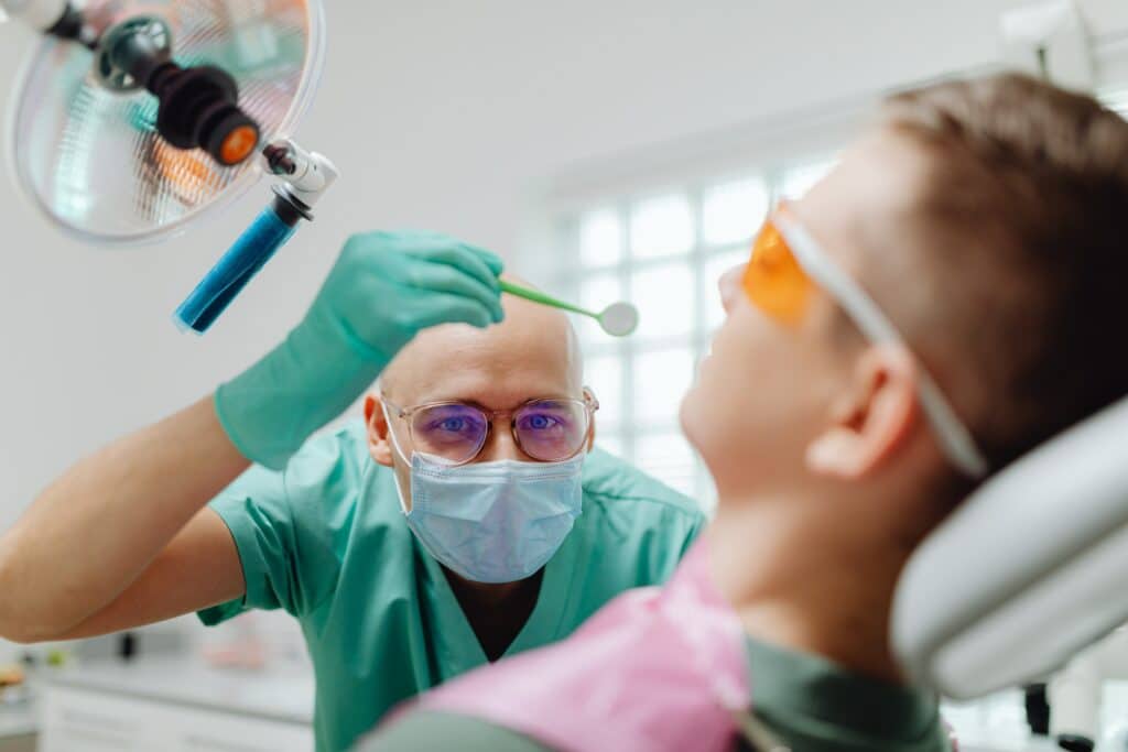 טיפול שיניים משתלם ואיכותי בטורקיה - רופאי שיניים מומחים, מתקנים חדישים. 